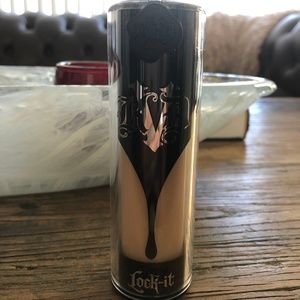 Kat Von D Lock-It Tattoo Foundation (Light 47N)
